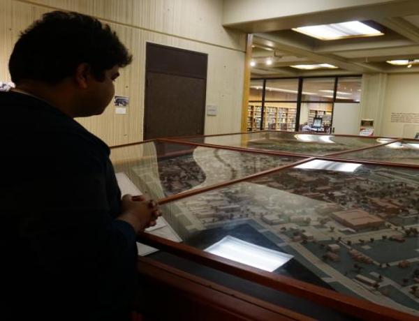 exhibit gallery square